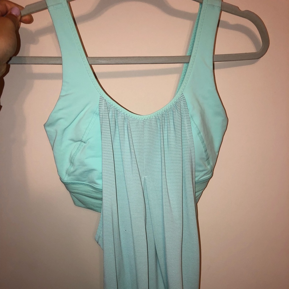 lululemon tank w/ sports bra